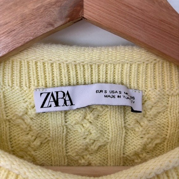 Zara Women’s Cropped Butter Yellow Cable Knit Sleeveless Sweater Vest Tank Top S - Picture 3 of 9